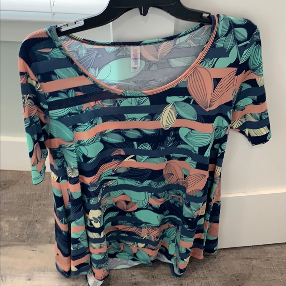 LuLaRoe top